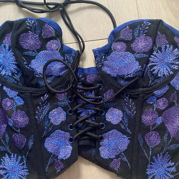 FL&L KAYLEE CROP TOP NWOT - Picture 11 of 11